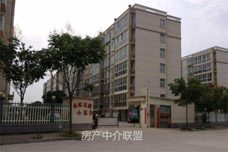 惠泽澜庭4楼3室2厅1卫毛坯118㎡三室朝阳送车库